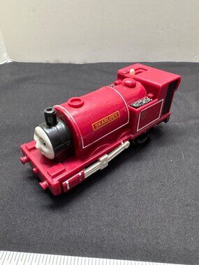 Thomas & Friends Skarloey Red Battery-Operated Engine Toy Train 4 Inches Vintage